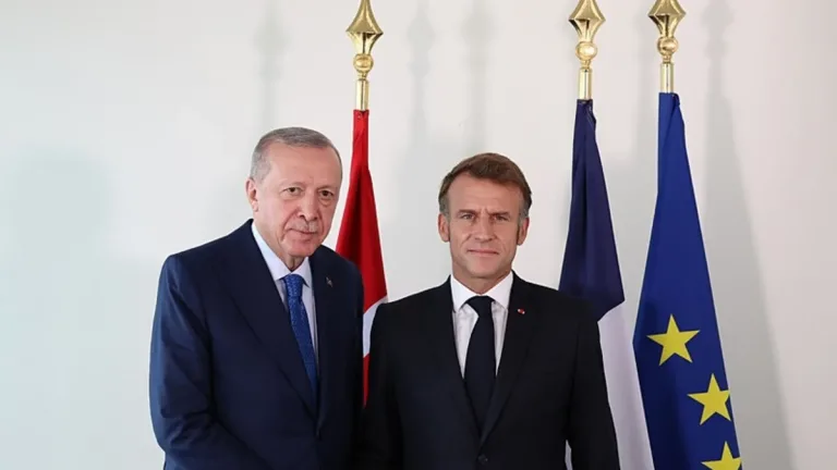 Erdoğan ve Macron arasında esprili diyalog dikkat çekti