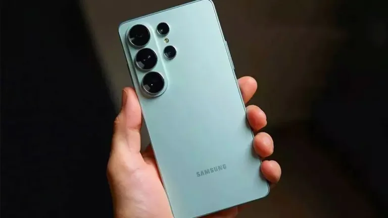 samsung Galaxy S26 Ultra ekran boyutunu açıkladı