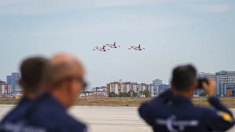 Teknofest İstanbul'da ziyaretçi akını devam ediyor
